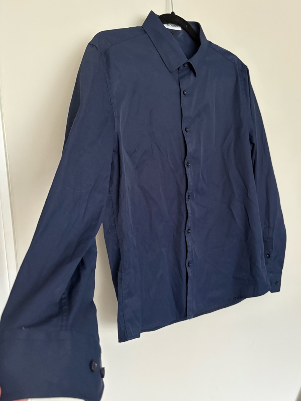 Amazon Men's Dark Blue Long-Sleeve Button-Up Dress Shirt - Picture 2 of 10